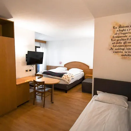 Hotel El Laresh Moena