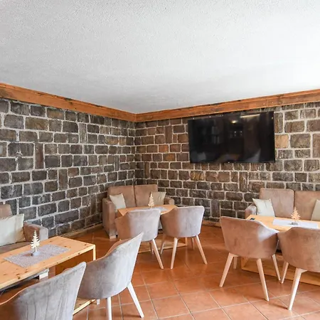 El Laresh Hotel