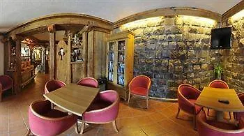 Hotel El Laresh Moena